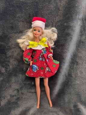 Vintage 1966 Barbie Christmas Santa Suit Mattel Indonesia